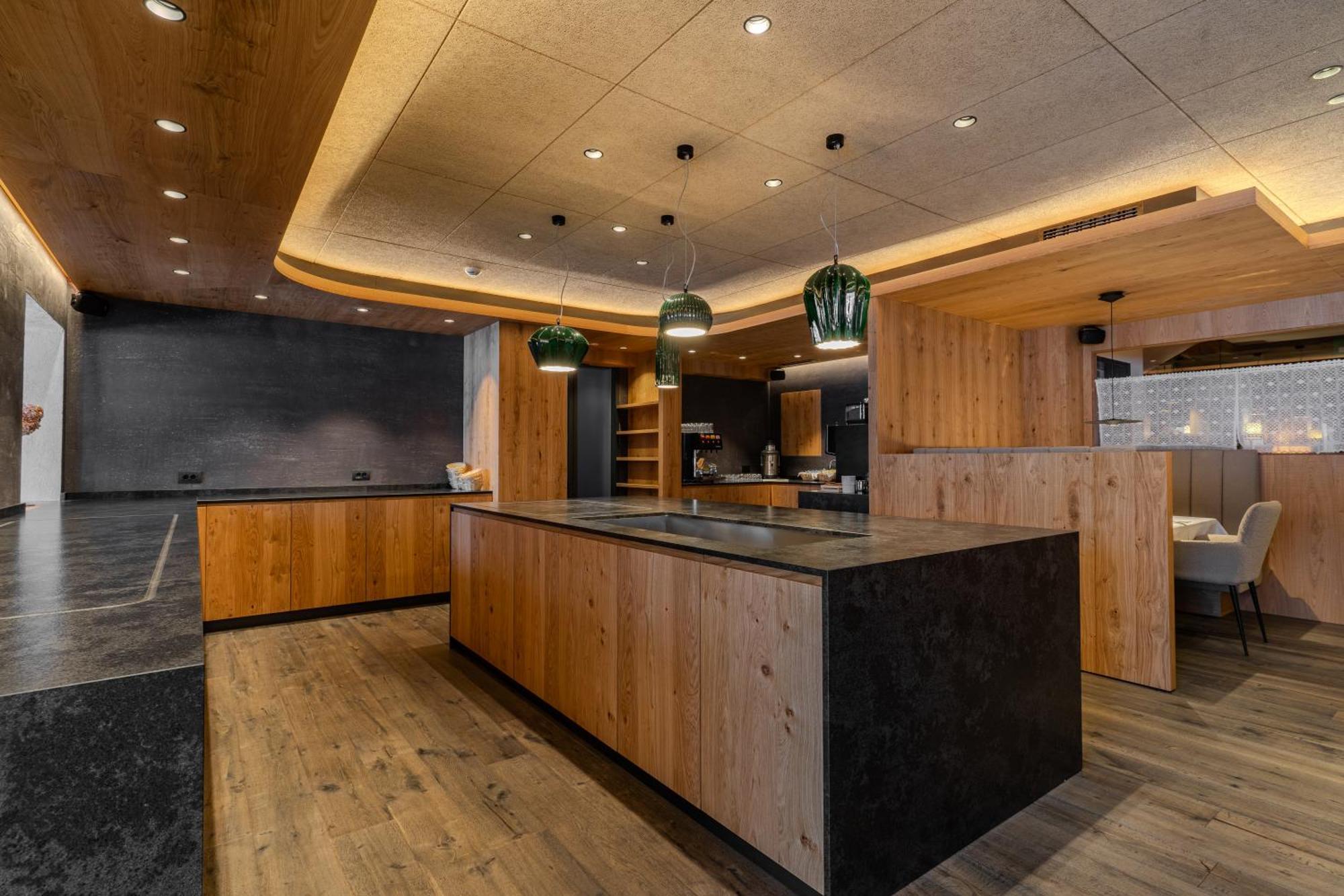 Hotel Krondlhof Brunico Eksteriør billede