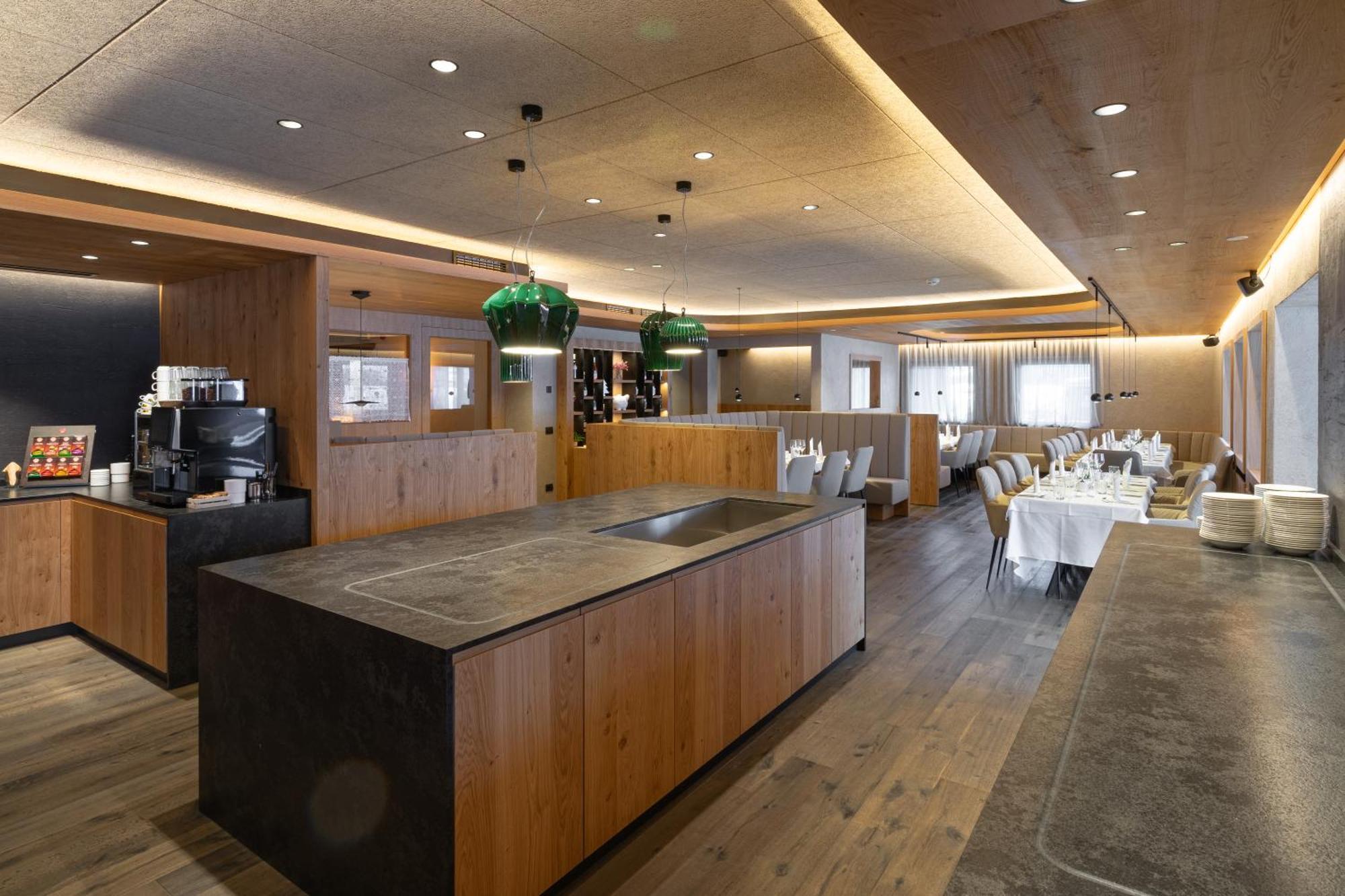 Hotel Krondlhof Brunico Eksteriør billede