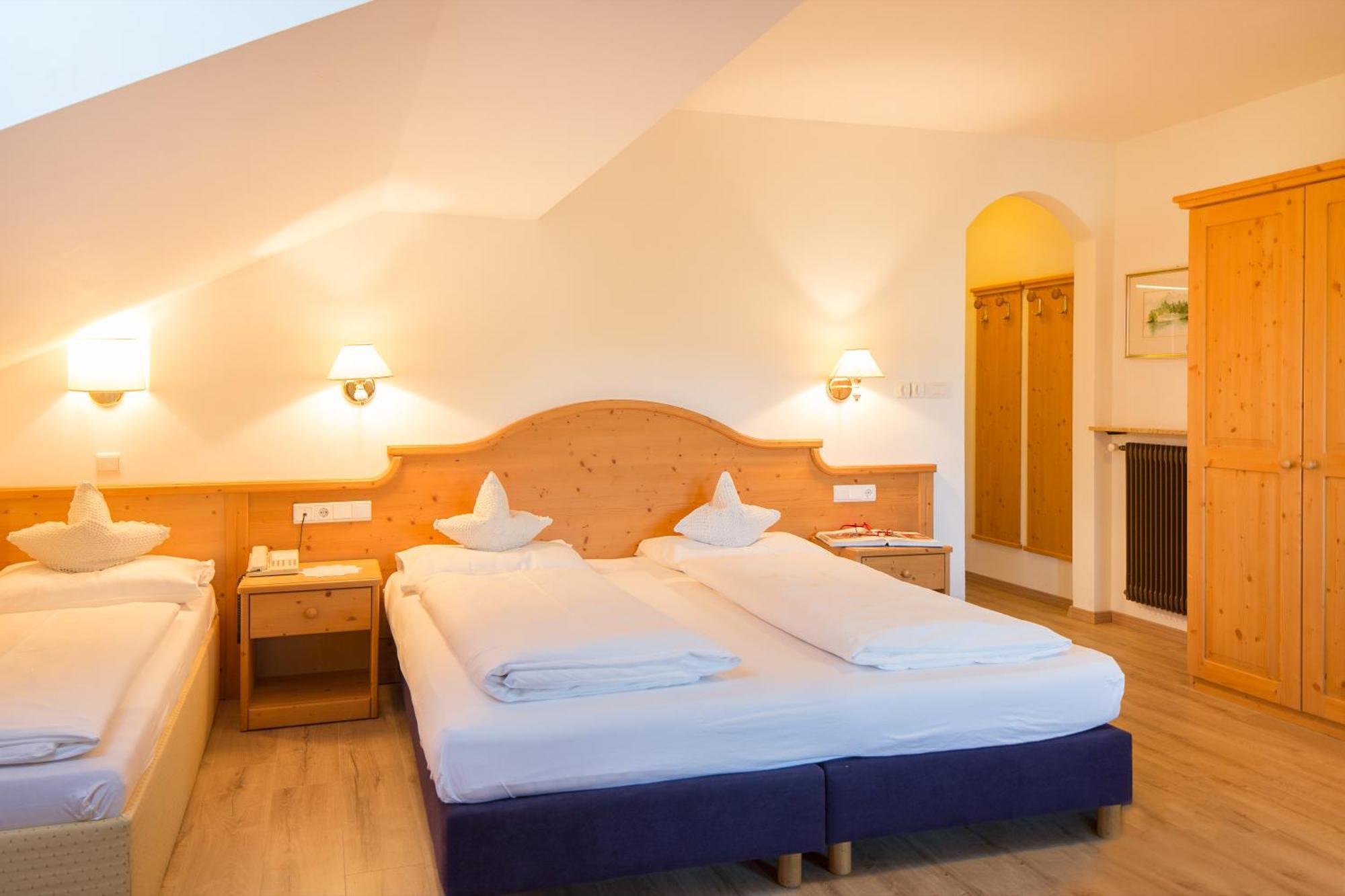 Hotel Krondlhof Brunico Værelse billede