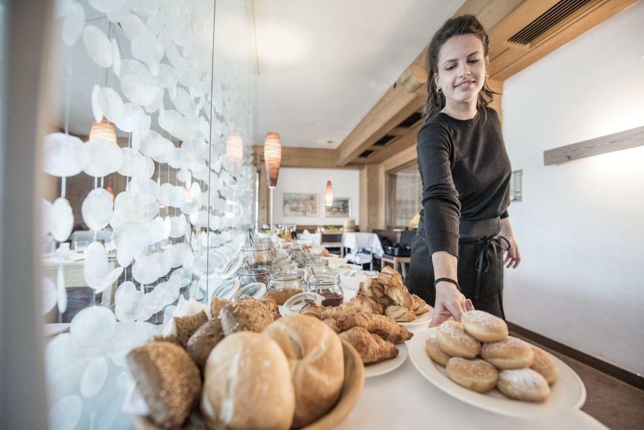 Hotel Krondlhof Brunico Eksteriør billede