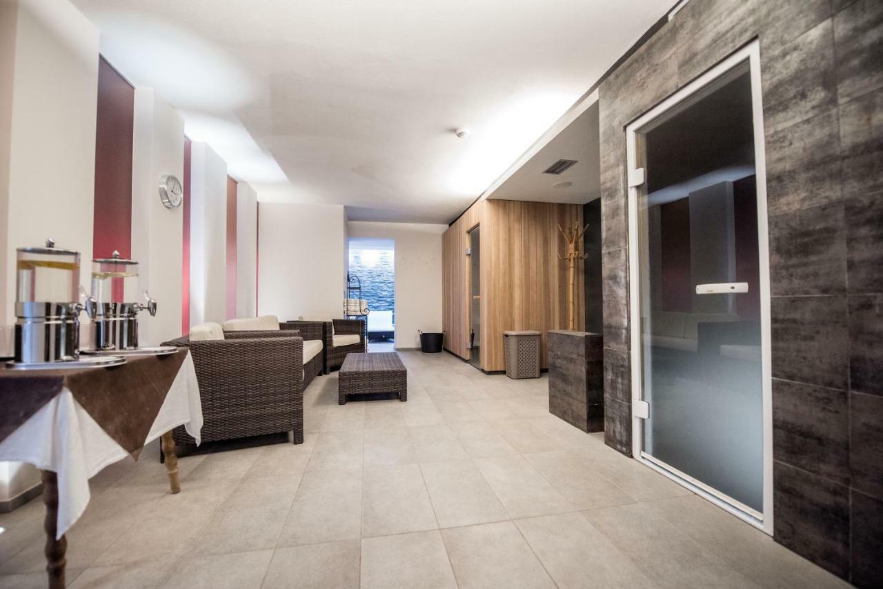 Hotel Krondlhof Brunico Eksteriør billede